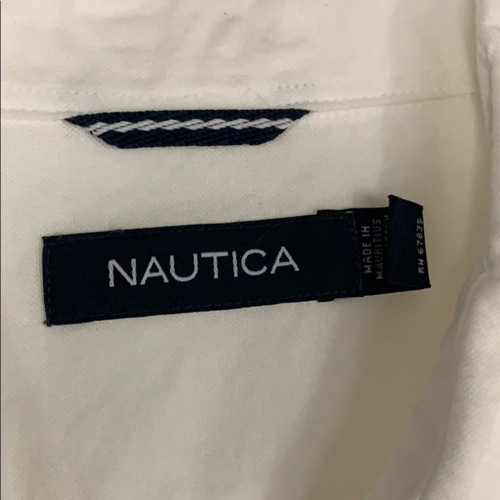 Nautica button down - Picture 2 of 2